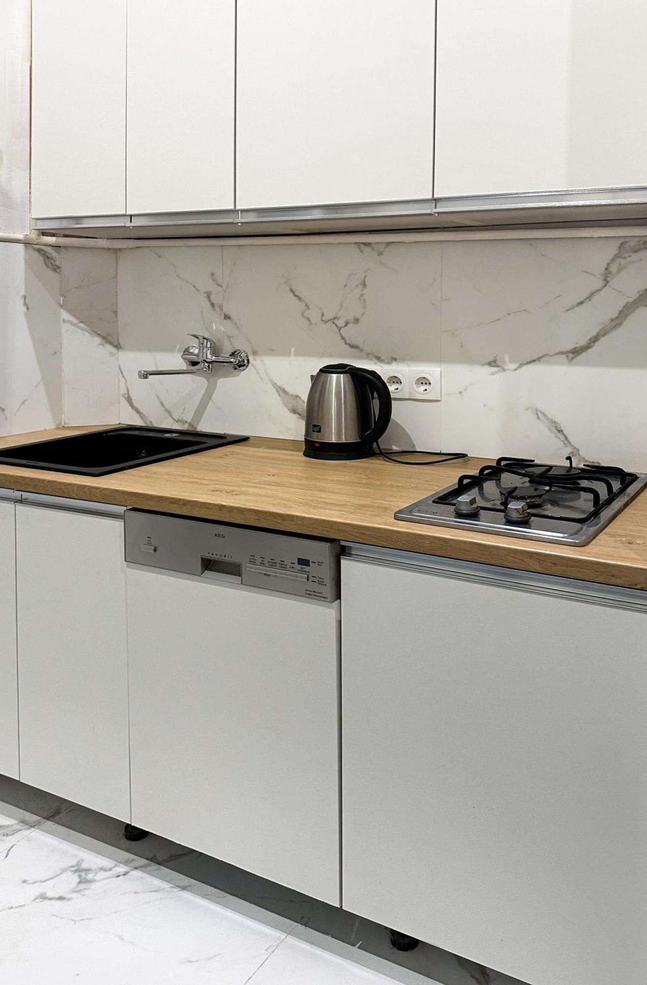 Teodora Square Apartments Площа Святого Теодора Lviv Luaran gambar