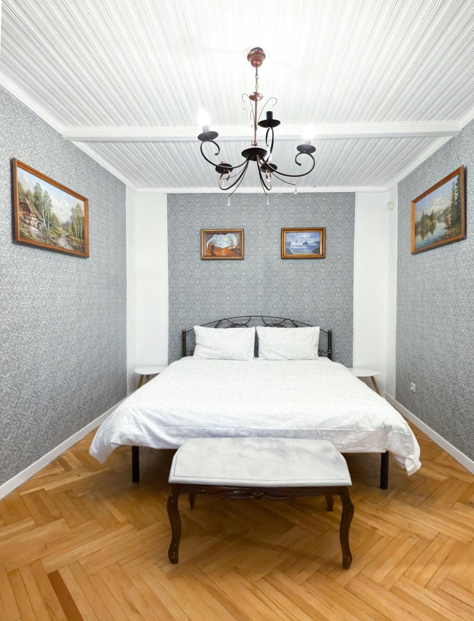 Teodora Square Apartments Площа Святого Теодора Lviv Luaran gambar