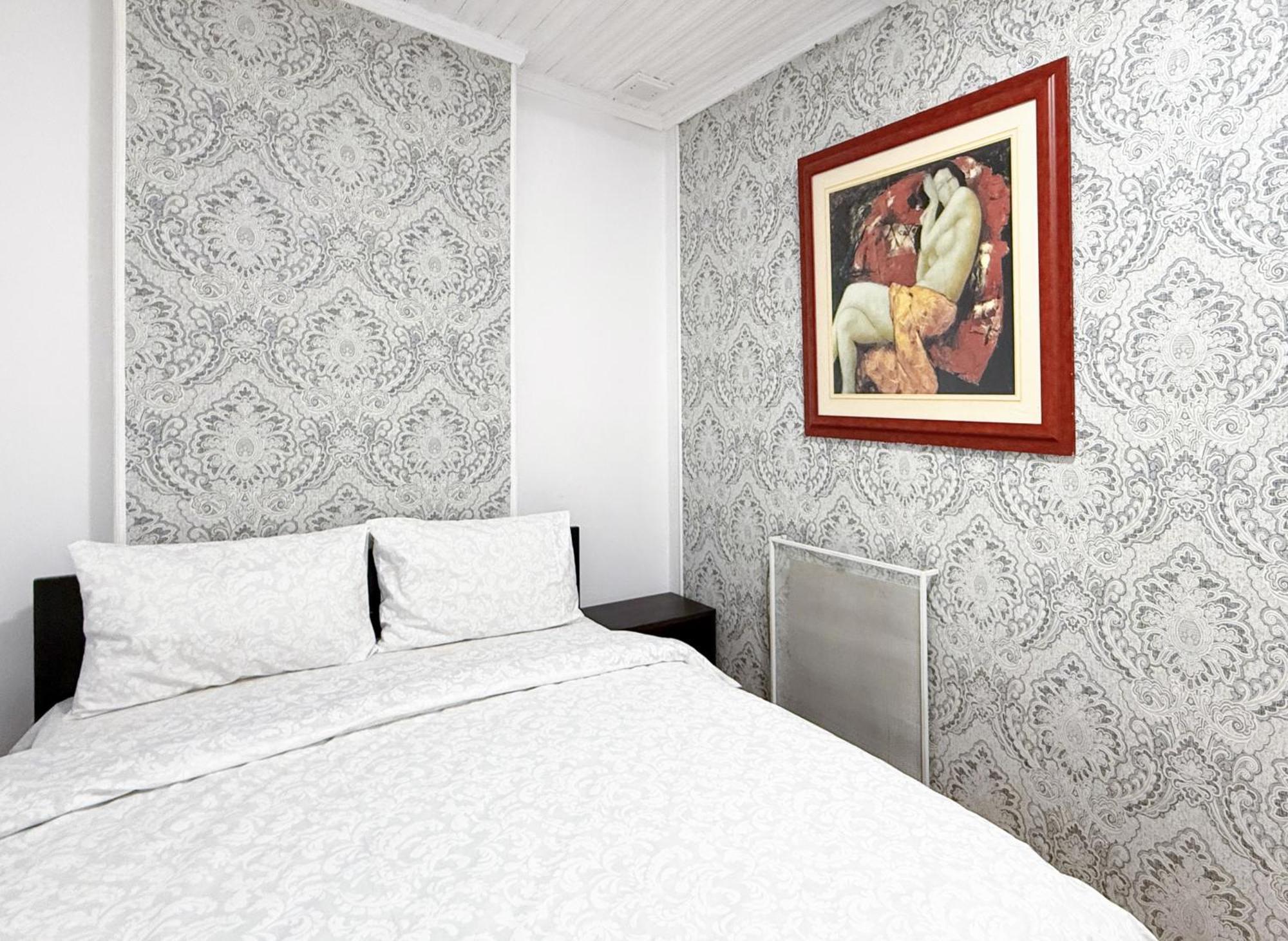 Teodora Square Apartments Площа Святого Теодора Lviv Luaran gambar