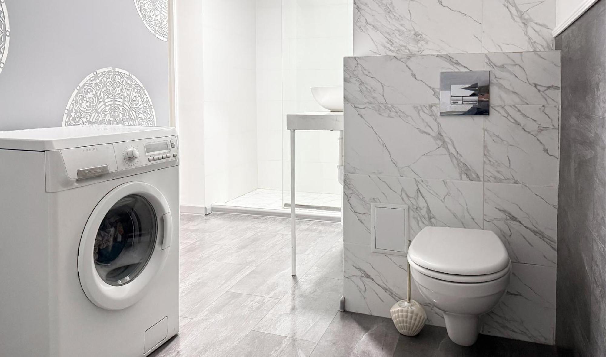 Teodora Square Apartments Площа Святого Теодора Lviv Luaran gambar